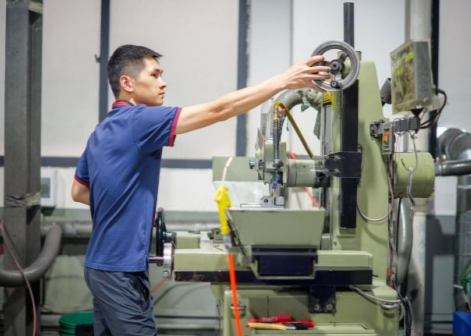 Taiwan Wang Pan KGS-306AH Surface Grinding Machine – Precision 0.001mm, Machining Range X450 Y150 Z300